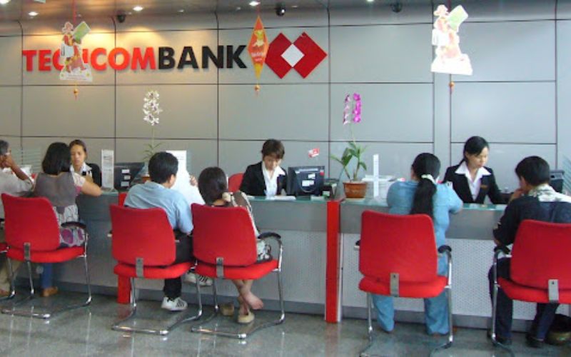 Những yêu cầu bắt buộc đối với giao dịch viên Techcombank